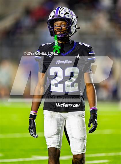 Thumbnail 1 in Dawson vs. Ridge Point (UIL Football 6A D1 Bi-District) photogallery.