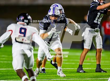 Thumbnail 2 in Dawson vs. Ridge Point (UIL Football 6A D1 Bi-District) photogallery.