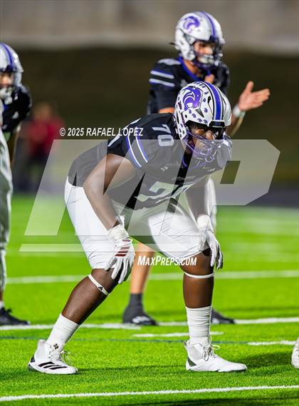 Thumbnail 2 in Dawson vs. Ridge Point (UIL Football 6A D1 Bi-District) photogallery.