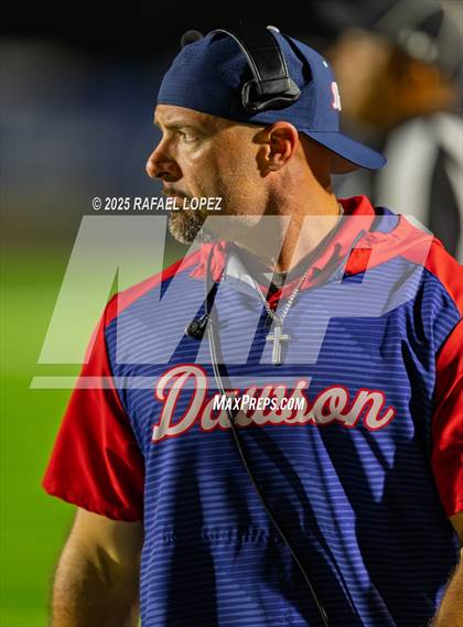 Thumbnail 1 in Dawson vs. Ridge Point (UIL Football 6A D1 Bi-District) photogallery.