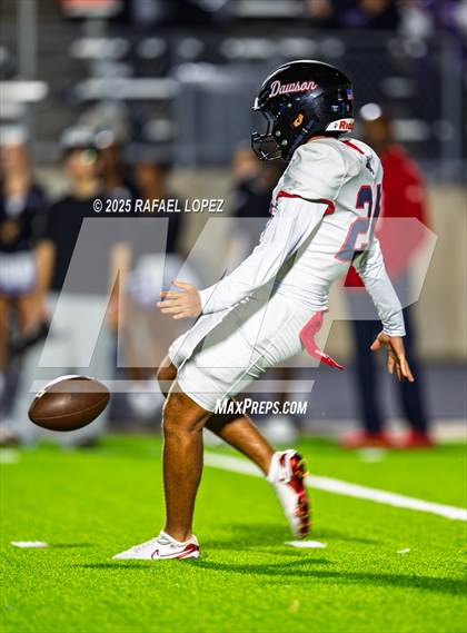 Thumbnail 3 in Dawson vs. Ridge Point (UIL Football 6A D1 Bi-District) photogallery.