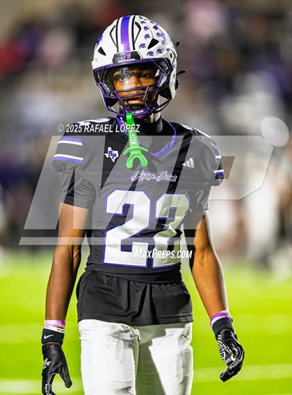 Thumbnail 3 in Dawson vs. Ridge Point (UIL Football 6A D1 Bi-District) photogallery.