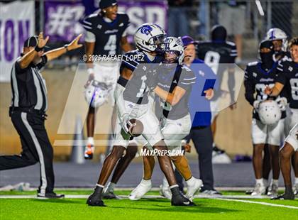 Thumbnail 2 in Dawson vs. Ridge Point (UIL 6A D1 Football Bi-District) photogallery.