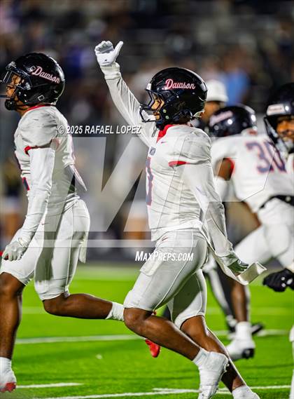 Thumbnail 3 in Dawson vs. Ridge Point (UIL 6A D1 Football Bi-District) photogallery.
