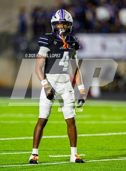 Thumbnail 1 in Dawson vs. Ridge Point (UIL 6A D1 Football Bi-District) photogallery.