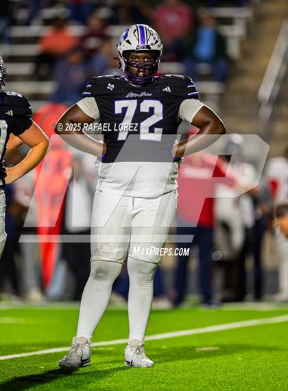 Thumbnail 1 in Dawson vs. Ridge Point (UIL Football 6A D1 Bi-District) photogallery.