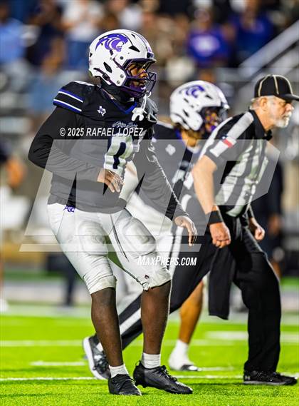 Thumbnail 1 in Dawson vs. Ridge Point (UIL 6A D1 Football Bi-District) photogallery.