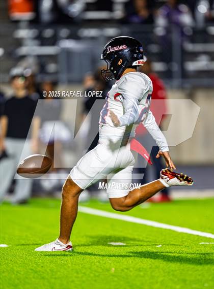 Thumbnail 2 in Dawson vs. Ridge Point (UIL 6A D1 Football Bi-District) photogallery.