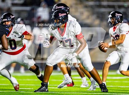 Thumbnail 3 in Dawson vs. Ridge Point (UIL Football 6A D1 Bi-District) photogallery.