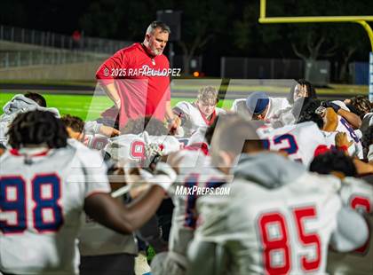 Thumbnail 2 in Dawson vs. Ridge Point (UIL 6A D1 Football Bi-District) photogallery.