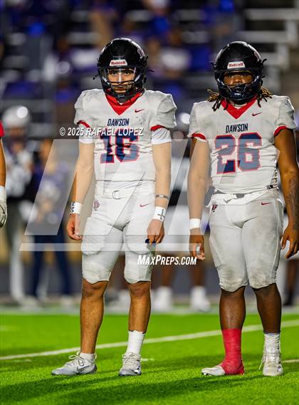 Thumbnail 2 in Dawson vs. Ridge Point (UIL Football 6A D1 Bi-District) photogallery.