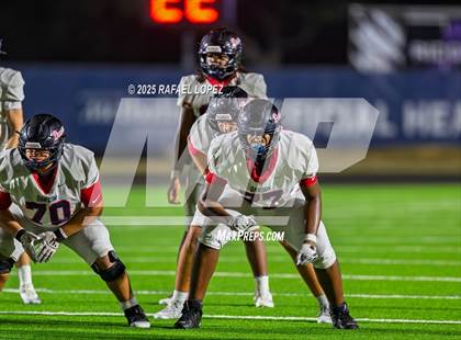 Thumbnail 3 in Dawson vs. Ridge Point (UIL Football 6A D1 Bi-District) photogallery.
