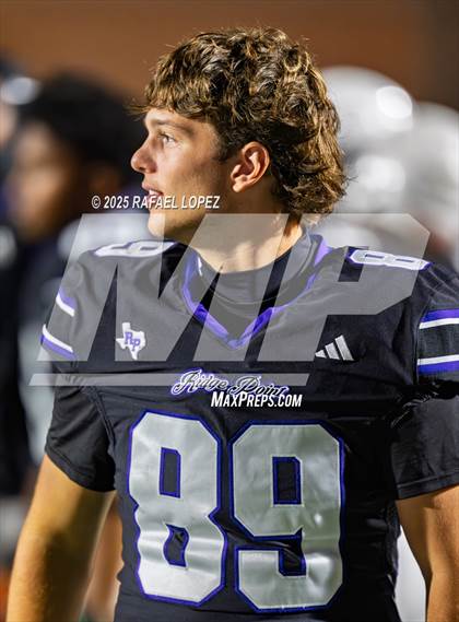 Thumbnail 1 in Dawson vs. Ridge Point (UIL Football 6A D1 Bi-District) photogallery.