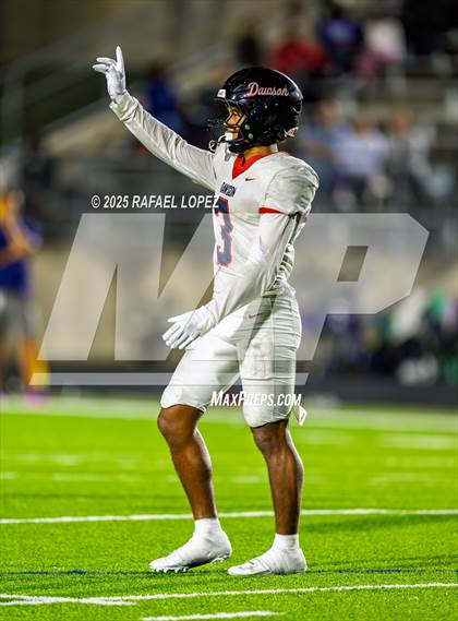 Thumbnail 3 in Dawson vs. Ridge Point (UIL Football 6A D1 Bi-District) photogallery.