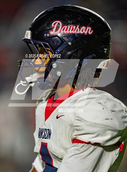 Thumbnail 3 in Dawson vs. Ridge Point (UIL Football 6A D1 Bi-District) photogallery.