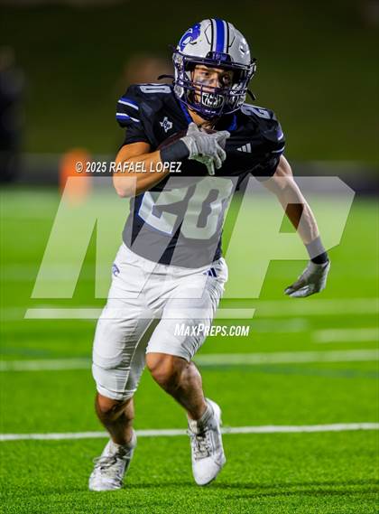 Thumbnail 2 in Dawson vs. Ridge Point (UIL Football 6A D1 Bi-District) photogallery.
