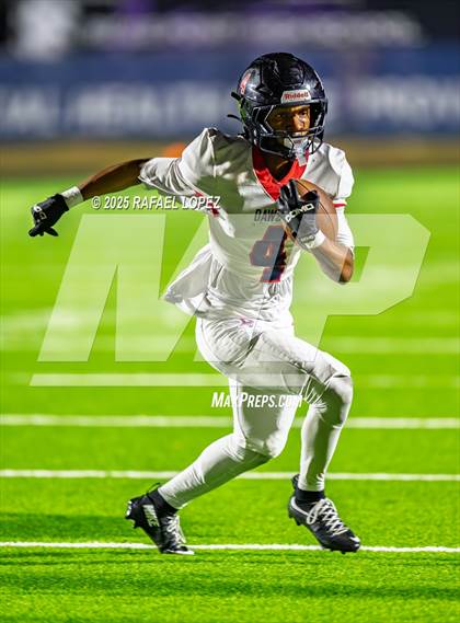 Thumbnail 2 in Dawson vs. Ridge Point (UIL Football 6A D1 Bi-District) photogallery.