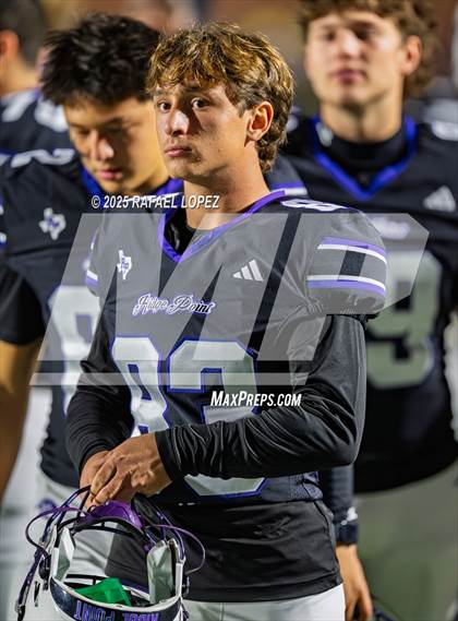 Thumbnail 3 in Dawson vs. Ridge Point (UIL Football 6A D1 Bi-District) photogallery.