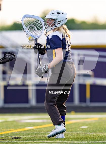 Thumbnail 1 in Oakwood @ Bellbrook (OHSAA Division 2 Round 1) photogallery.
