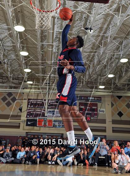 Thumbnail 2 in 2015 MaxPreps Holiday Classic Dunk Contest photogallery.