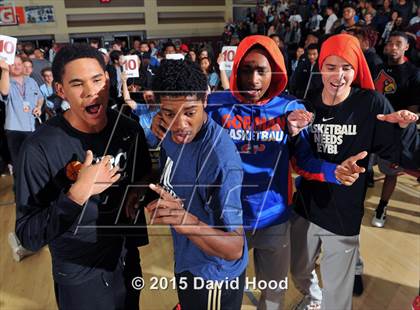 Thumbnail 3 in 2015 MaxPreps Holiday Classic Dunk Contest photogallery.