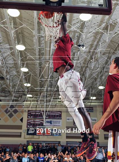 Thumbnail 3 in 2015 MaxPreps Holiday Classic Dunk Contest photogallery.