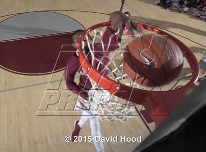 Thumbnail 3 in 2015 MaxPreps Holiday Classic Dunk Contest photogallery.