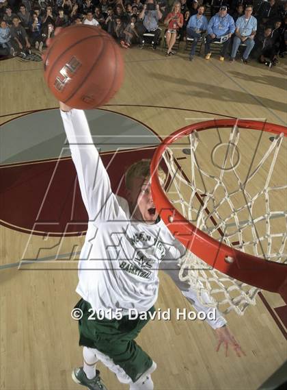 Thumbnail 2 in 2015 MaxPreps Holiday Classic Dunk Contest photogallery.