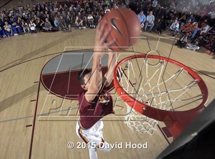 Thumbnail 2 in 2015 MaxPreps Holiday Classic Dunk Contest photogallery.