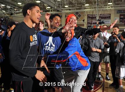 Thumbnail 3 in 2015 MaxPreps Holiday Classic Dunk Contest photogallery.
