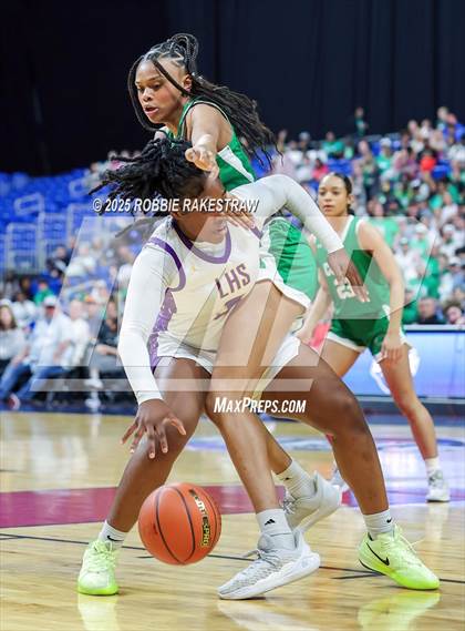 Thumbnail 2 in Cuero vs. Lincoln (UIL 4A Basketball Division II Final) photogallery.