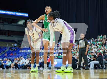 Thumbnail 1 in Cuero vs. Lincoln (UIL 4A Basketball Division II Final) photogallery.