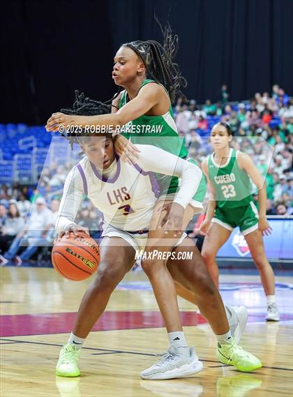 Thumbnail 1 in Cuero vs. Lincoln (UIL 4A Basketball Division II Final) photogallery.