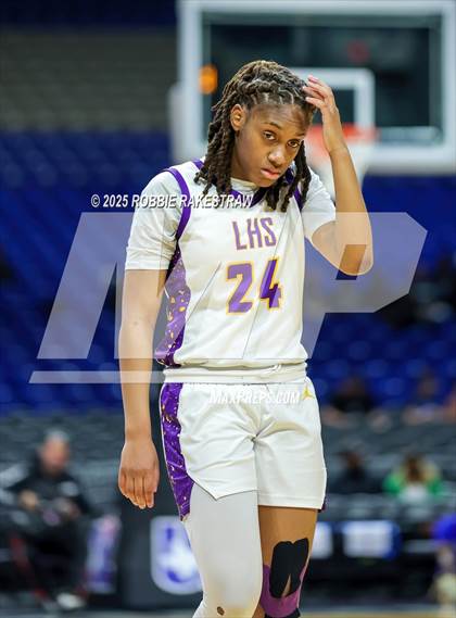 Thumbnail 3 in Cuero vs. Lincoln (UIL 4A Basketball Division II Final) photogallery.