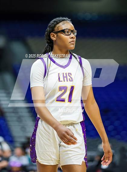 Thumbnail 1 in Cuero vs. Lincoln (UIL 4A Basketball Division II Final) photogallery.