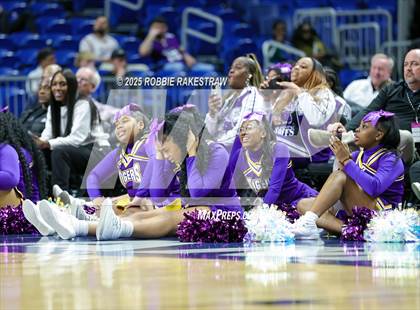 Thumbnail 2 in Cuero vs. Lincoln (UIL 4A Basketball Division II Final) photogallery.