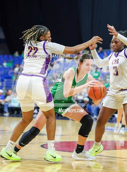 Thumbnail 2 in Cuero vs. Lincoln (UIL 4A Basketball Division II Final) photogallery.