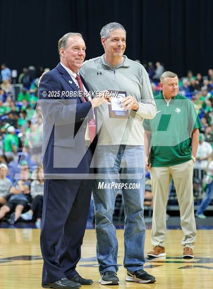 Thumbnail 1 in Cuero vs. Lincoln (UIL 4A Basketball Division II Final) photogallery.