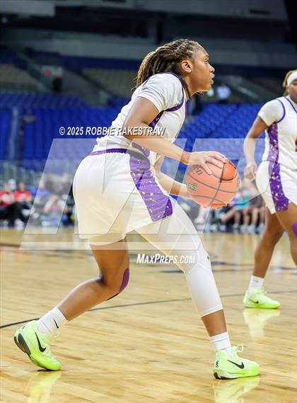 Thumbnail 2 in Cuero vs. Lincoln (UIL 4A Basketball Division II Final) photogallery.