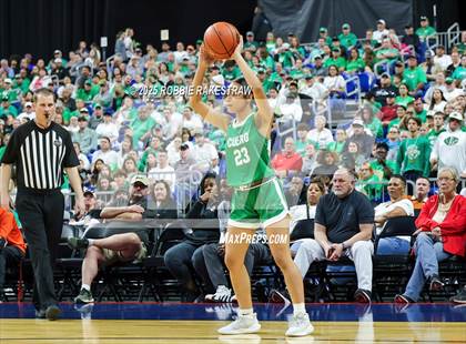 Thumbnail 1 in Cuero vs. Lincoln (UIL 4A Basketball Division II Final) photogallery.