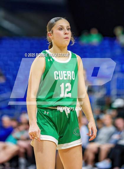 Thumbnail 3 in Cuero vs. Lincoln (UIL 4A Basketball Division II Final) photogallery.