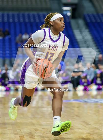 Thumbnail 3 in Cuero vs. Lincoln (UIL 4A Basketball Division II Final) photogallery.