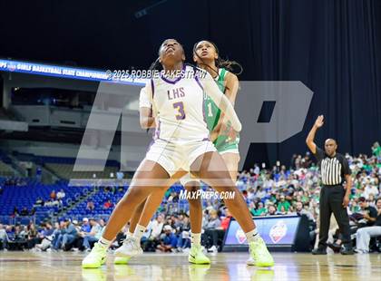 Thumbnail 3 in Cuero vs. Lincoln (UIL 4A Basketball Division II Final) photogallery.