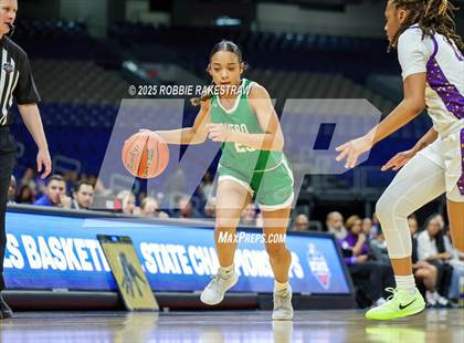 Thumbnail 1 in Cuero vs. Lincoln (UIL 4A Basketball Division II Final) photogallery.
