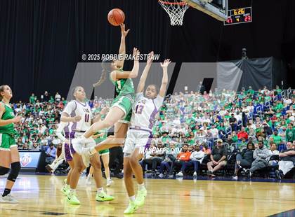 Thumbnail 1 in Cuero vs. Lincoln (UIL 4A Basketball Division II Final) photogallery.