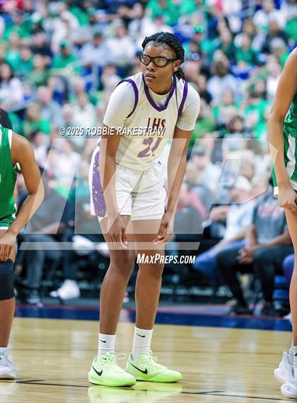 Thumbnail 1 in Cuero vs. Lincoln (UIL 4A Basketball Division II Final) photogallery.