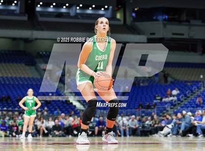 Thumbnail 2 in Cuero vs. Lincoln (UIL 4A Basketball Division II Final) photogallery.