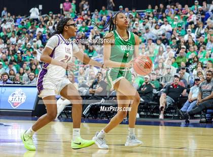 Thumbnail 2 in Cuero vs. Lincoln (UIL 4A Basketball Division II Final) photogallery.