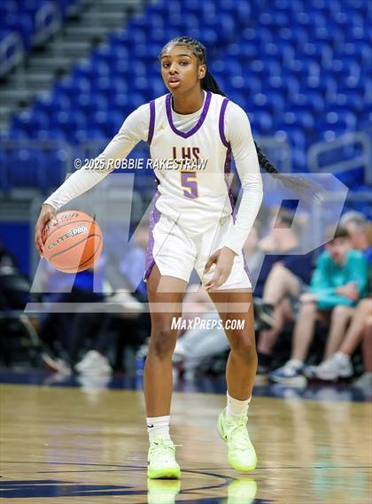 Thumbnail 3 in Cuero vs. Lincoln (UIL 4A Basketball Division II Final) photogallery.