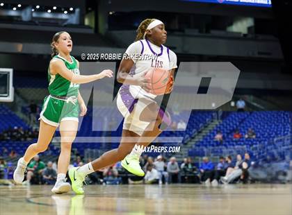 Thumbnail 2 in Cuero vs. Lincoln (UIL 4A Basketball Division II Final) photogallery.